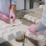 Tấm sàn FRP chống trượt và chống hóa chất trong nhà máy chế biến thực phẩm - Hạ tầng Đại Bàng featured 31 - Hạ tầng Đại Bàng